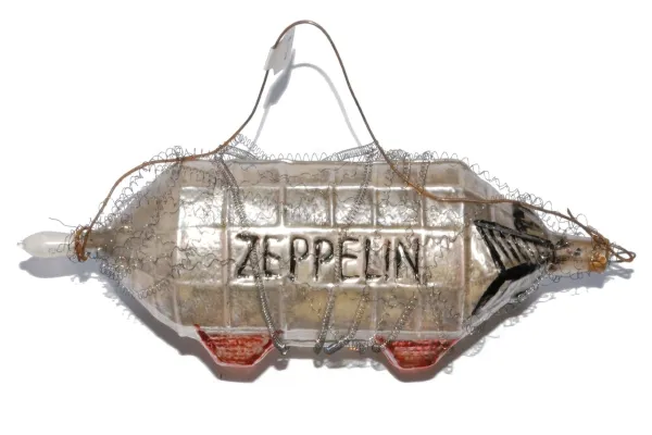 Exklusiver patriotischer Christbaumschmuck Zeppelin Handarbeit mundgeblasen Lauscha